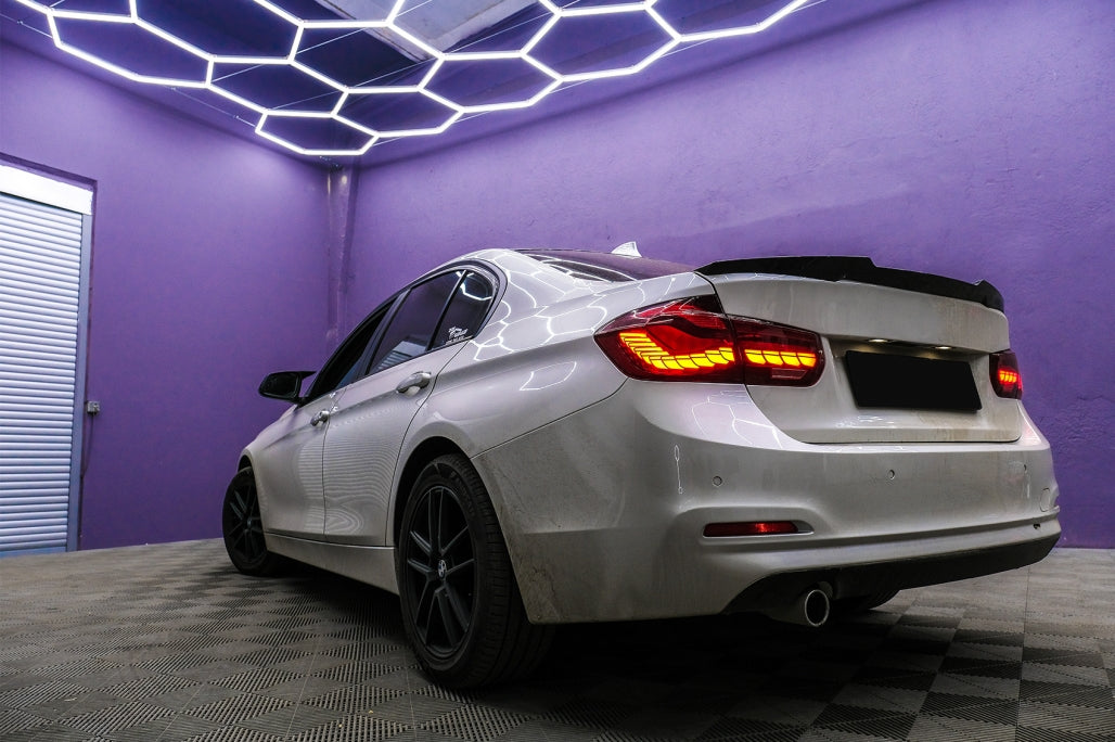 Conversione dei fanali posteriori OLED adatto per BMW Serie 3 F30 (2011-2019)