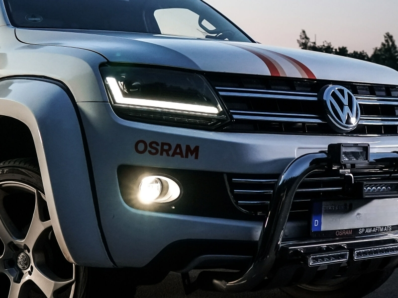 Fari Osram Full LED adatti per VW Amarok dal 2010- Indicatori di direzione sequenziali dinamici neri
