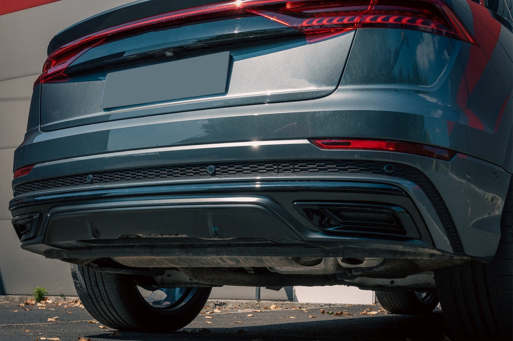 Rear Bumper Spoiler Valance Diffuser Double Outlet Suitable for Audi Q8 S-Line 2018