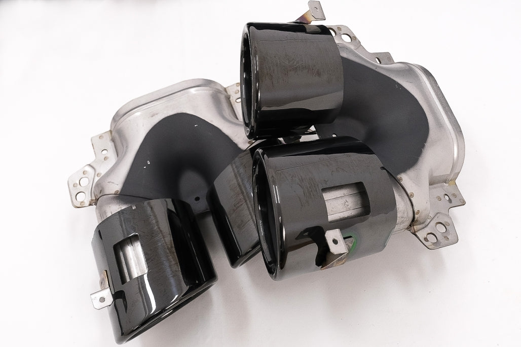 Diffusore Posteriore e Terminali di Scarico adatti per Mercedes CLA X118  2019 -
