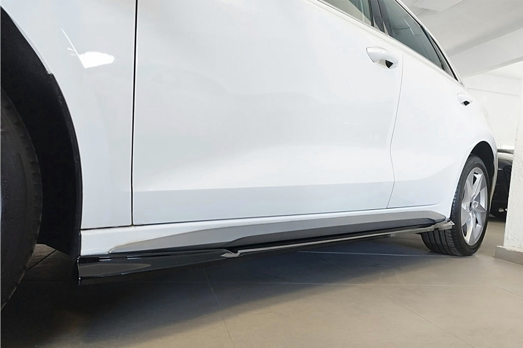 Minigonne laterali Estensioni adatte per Audi A3 8Y S-Line S3 (2020-) Berlina
