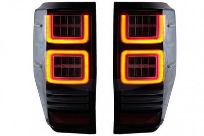 Fanali posteriori a LED adatti per Ford Ranger (2012-2018) con Indicatori di direzione dinamici sequenziali fumé