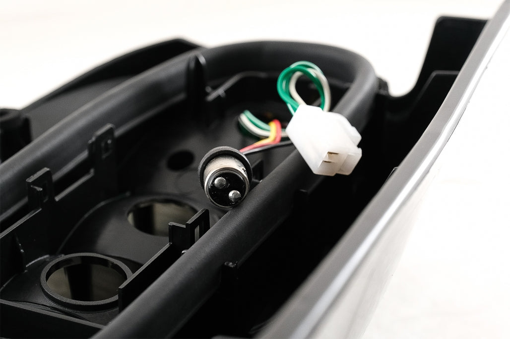 Fanali posteriori a LED adatti per Mercedes Classe V Vito W638 (96-03) Fumo