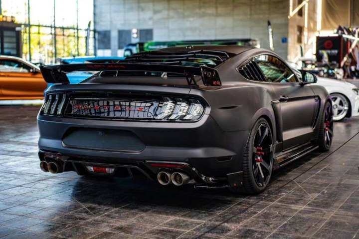 ART.3261 Grande Spoiler posteriore GT500  Nero lucido FORD MUSTANG 15-23