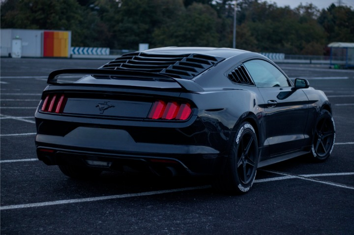 ART.3325 Spoiler posteriore – GT350R Style – Nero lucido FORD MUSTANG 15-23