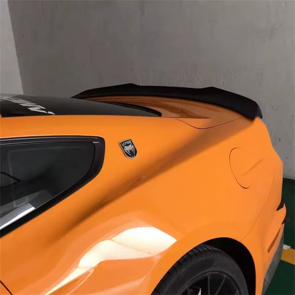 ART.3292 Spoiler posteriore nero lucido FORD MUSTANG 15-23