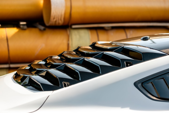 ART.3219  Feritoie lunotto – Nero lucido FORD MUSTANG 15-25