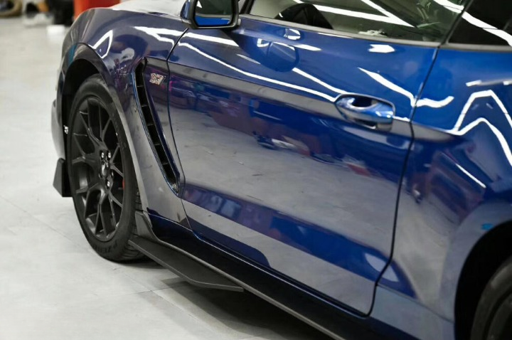 ART.3303 Minigonne laterali – Stile GT500 FORD MUSTANG 15-23