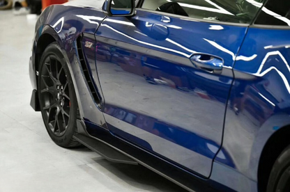 ART.3303 Minigonne laterali – Stile GT500 FORD MUSTANG 15-23