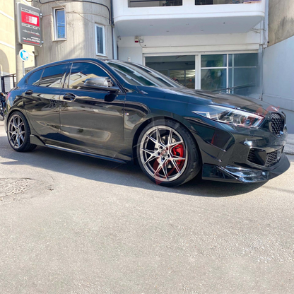 MINIGONNE LATERALI TIPO M PACK NERO LUCIDO ADATTO PER BMW SERIE 1 F40 2019-2022