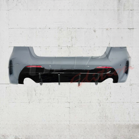 GLOSS BLACK REAR BUMPER SUITABLE FOR BMW 1 SERIES F40