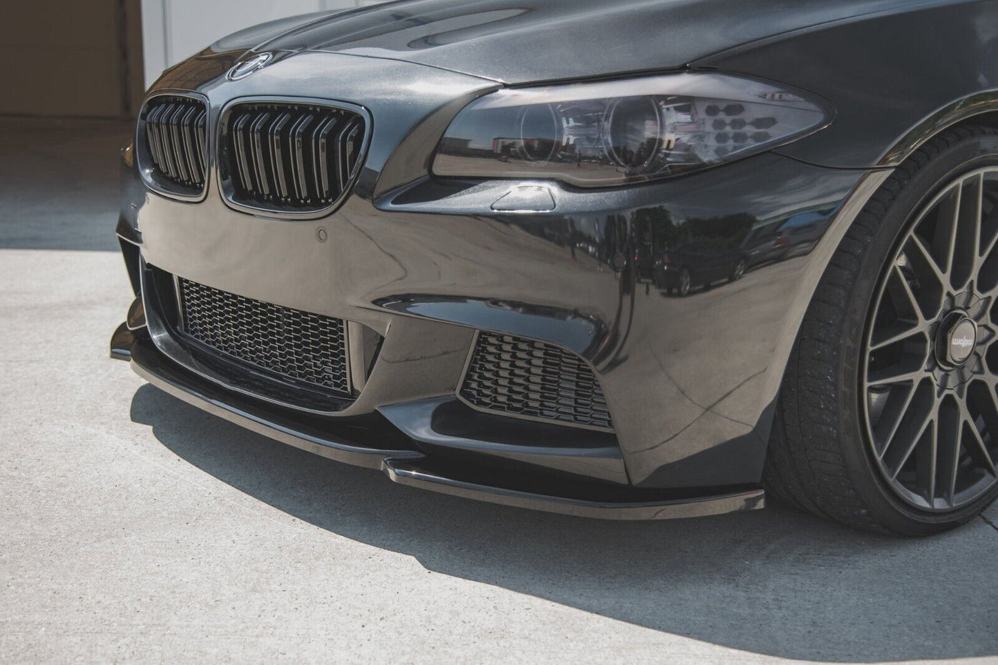 Splitter anteriore Versione 3 adatto per BMW 5 Series F10/F11 M-Pack 2011-2017