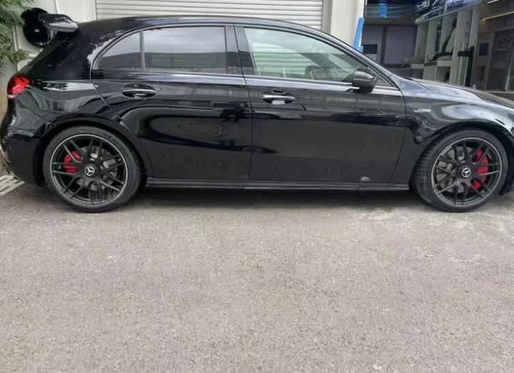 ART.4959 Cornici finestrini neri copertura adesiva Mercedes classe A W177