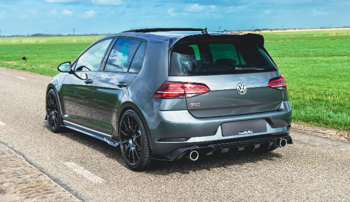 💫ART.5219 Bodykit per Volkswagen Golf 7 Nero Lucido💫