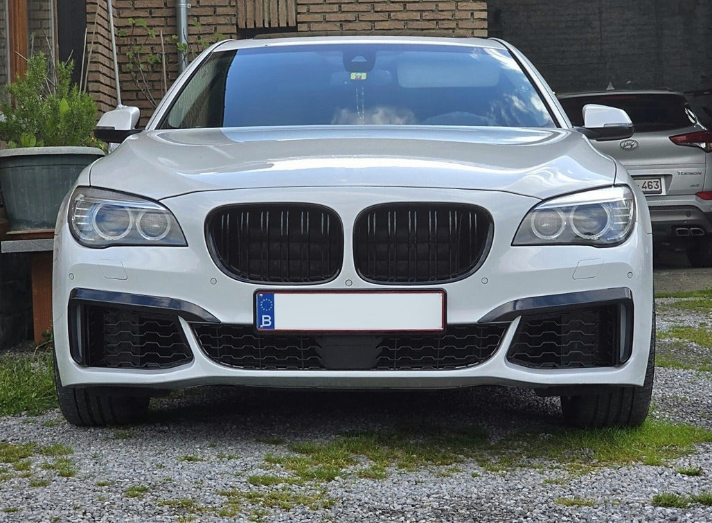 💕ART.2961 Paraurti anteriore con griglie adatto  BMW Serie 7 F01 F02 09-15💕