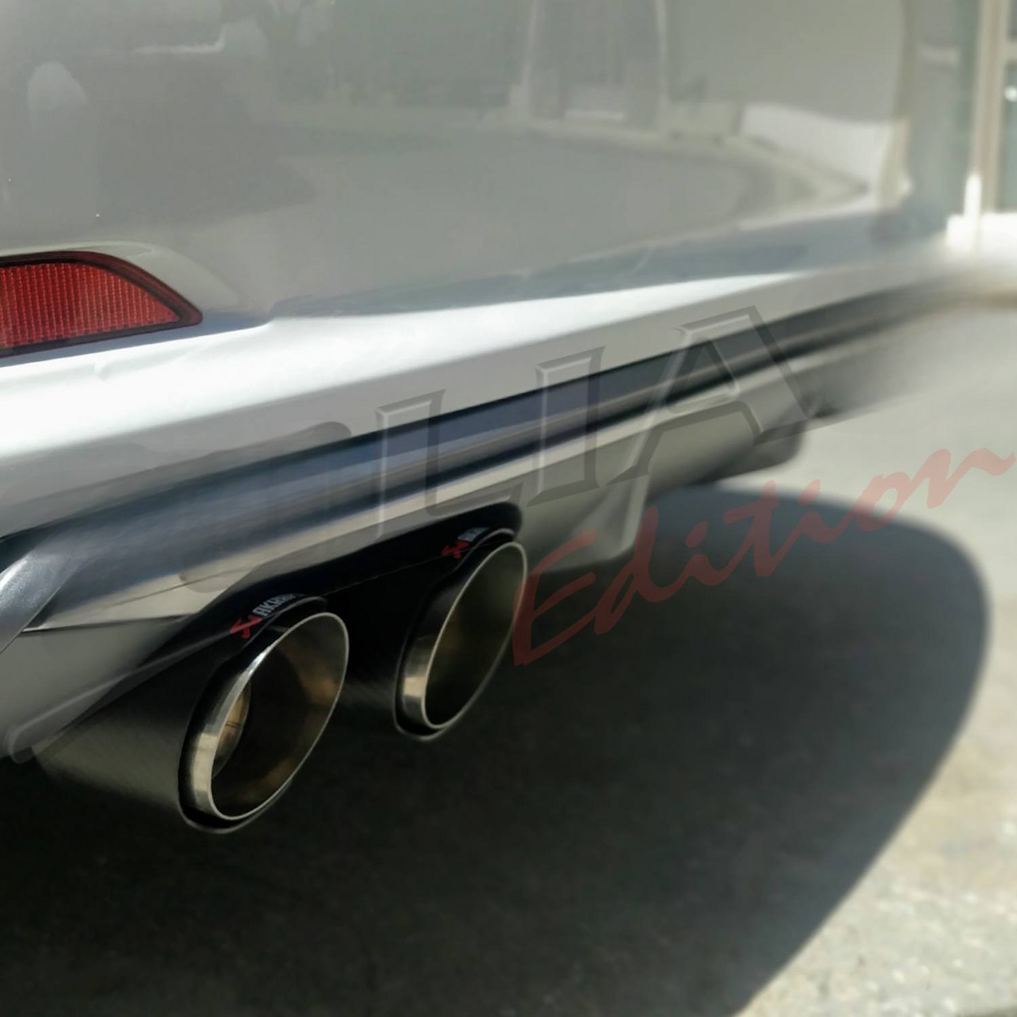 TERMINALI DI SCARICO DOPPI TIPO AKRAPOVIC ADATTO PER ALFA ROMEO GIULIA (Out 89mm - In 63mm)