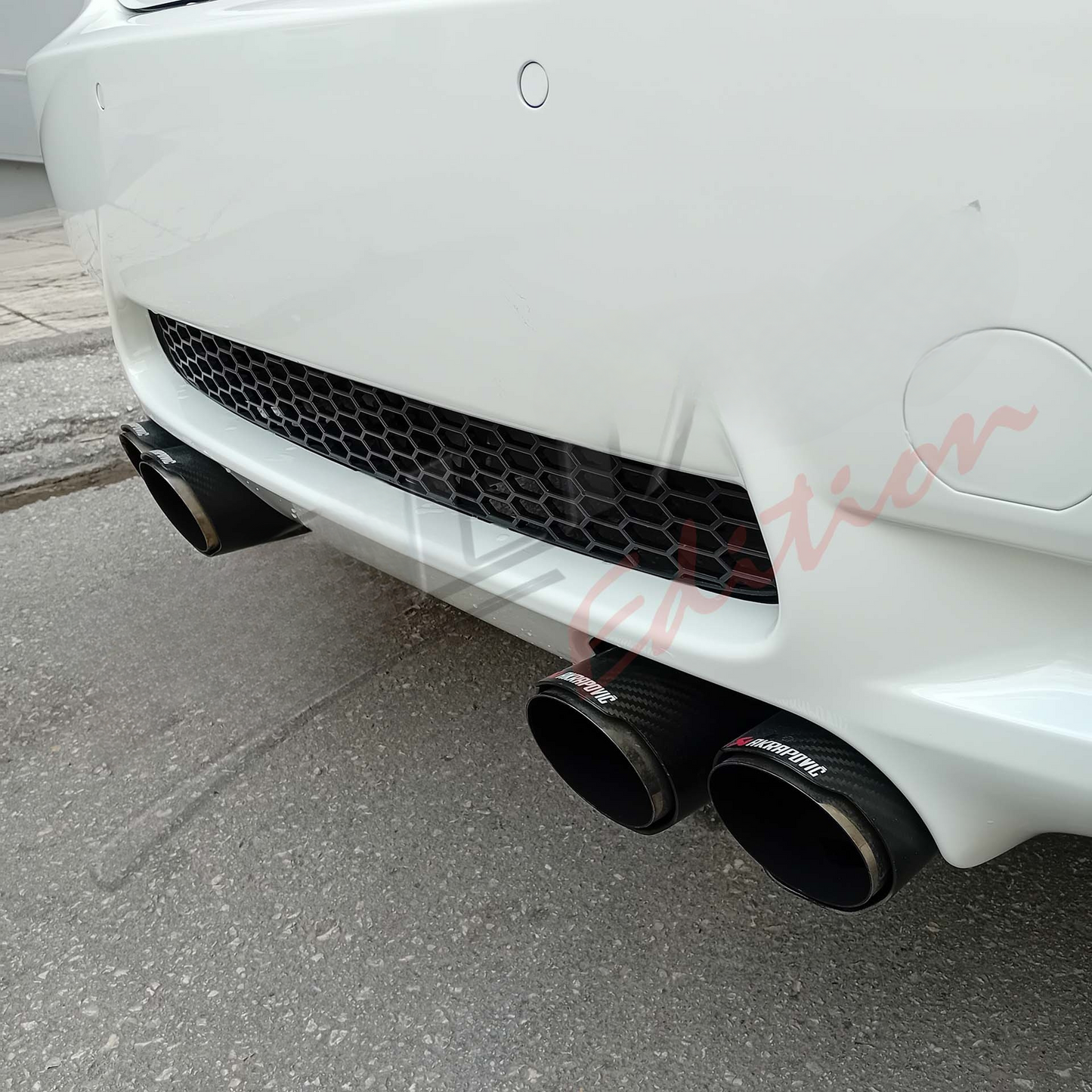 TERMINALI DI SCARICO DOPPI TIPO AKRAPOVIC ADATTO PER ALFA ROMEO GIULIA (Out 89mm - In 63mm)