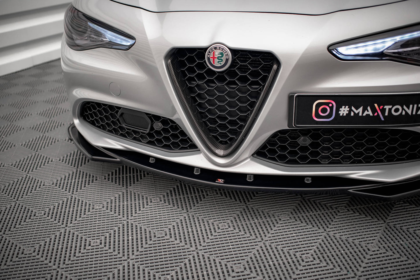 ⭐ Splitter Anteriore per Alfa Romeo Giulia Sport ⭐