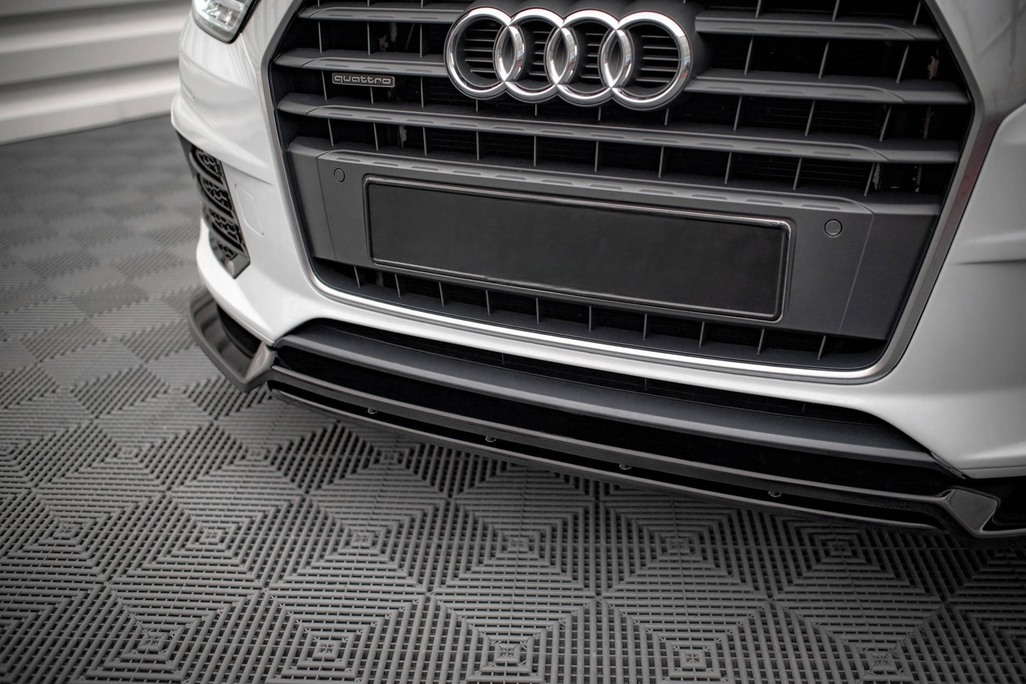 🤩Front Splitter V.2 Suitable For Audi Q3 Sport 8U Facelift🤩