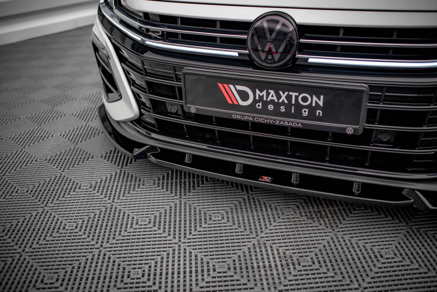 SPLITTER ANTERIORE adatto per V.2 VOLKSWAGEN ARTEON R 2020-
