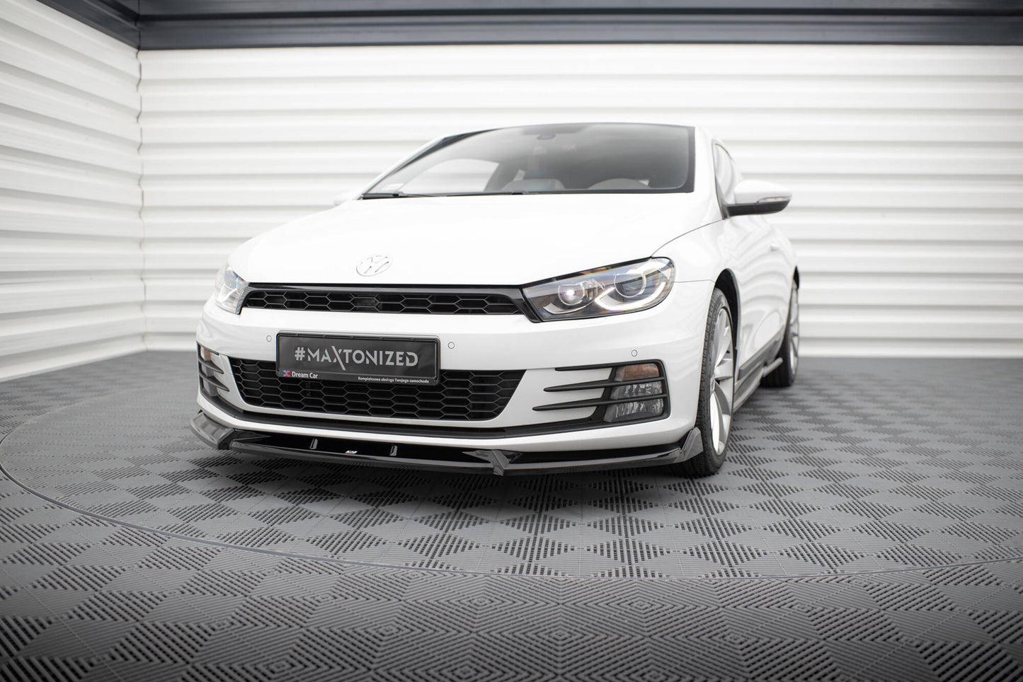 SPLITTER ANTERIORE V.2 adatto per VOLKSWAGEN SCIROCCO MK3 FACELIFT