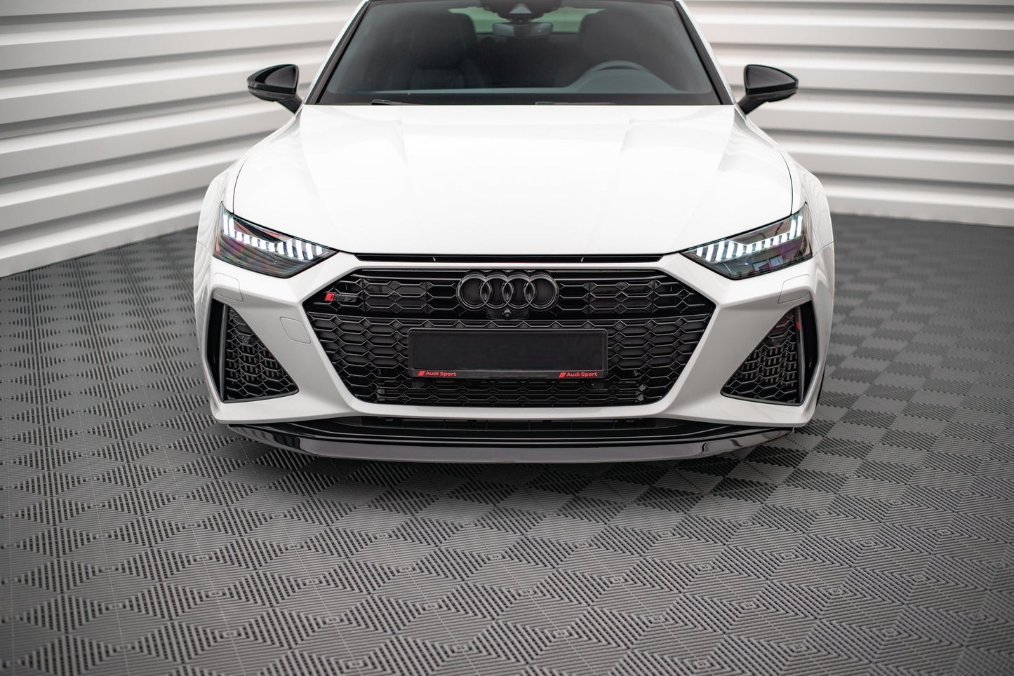 🔥Front Splitter V.3 Suitable For Audi RS7 C8🔥