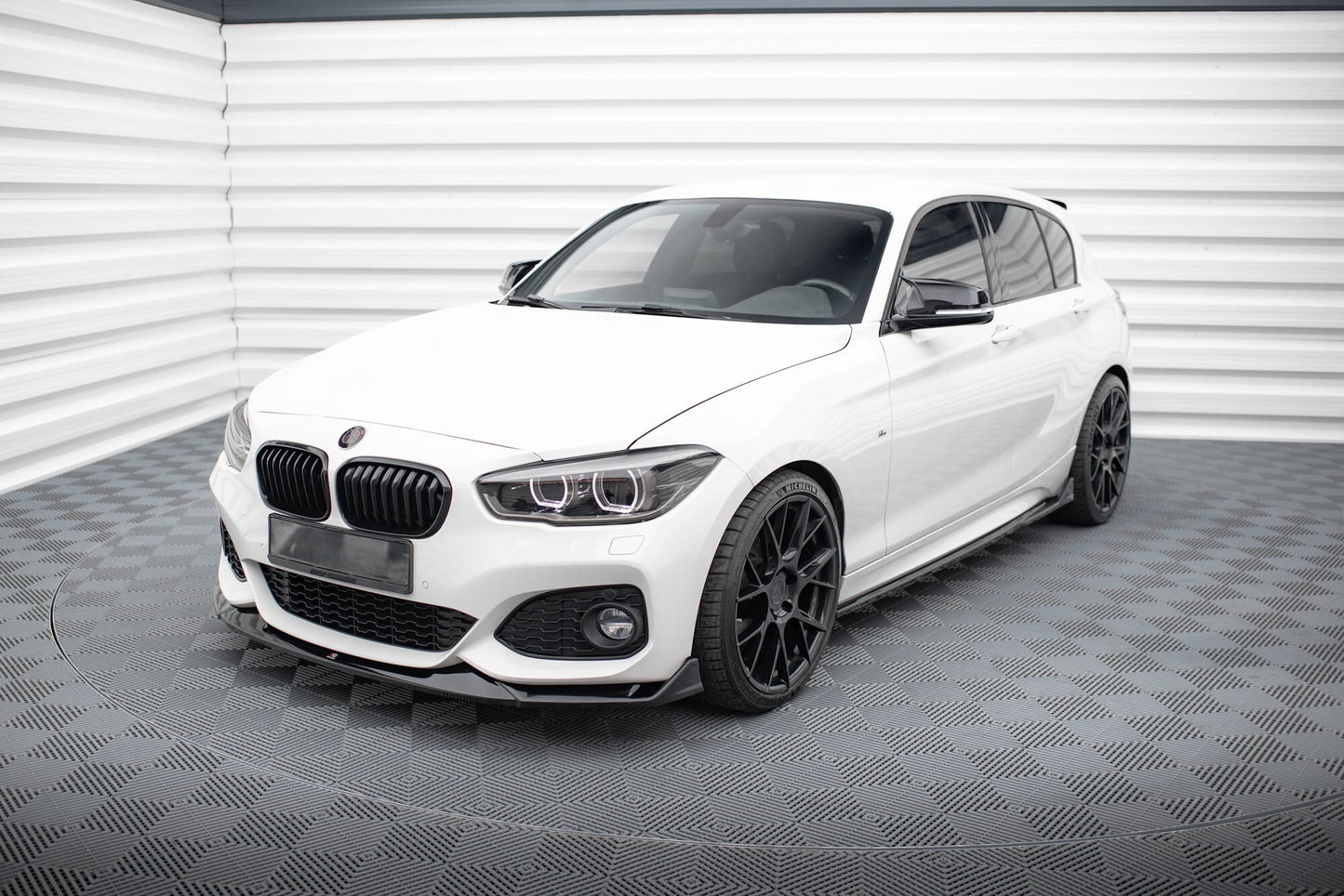 Side skirts compatible with V.3 CSL Look BMW 1 M-Pack /M140i F20 Facelift