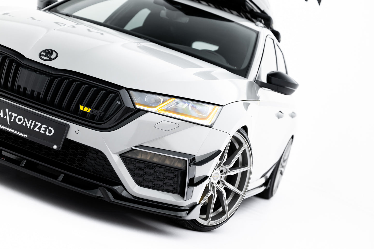 💫ART.9035 Splitter Anteriore V.5 per Skoda Octavia RS Mk4 2020-2024💫