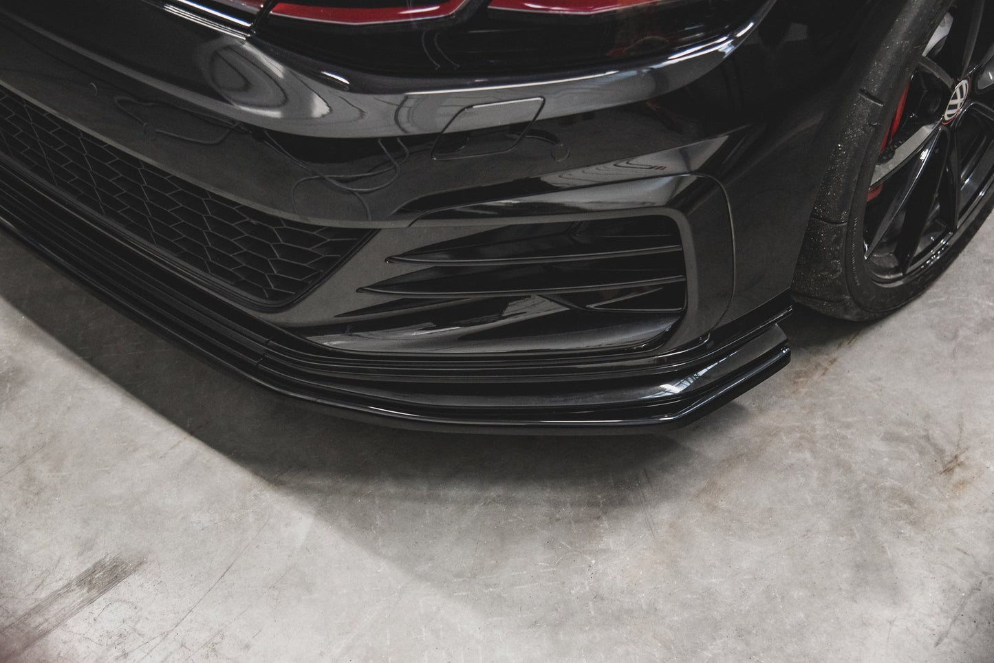 SPLITTER ANTERIORE adatto per VW GOLF 7 GTI TCR 2019