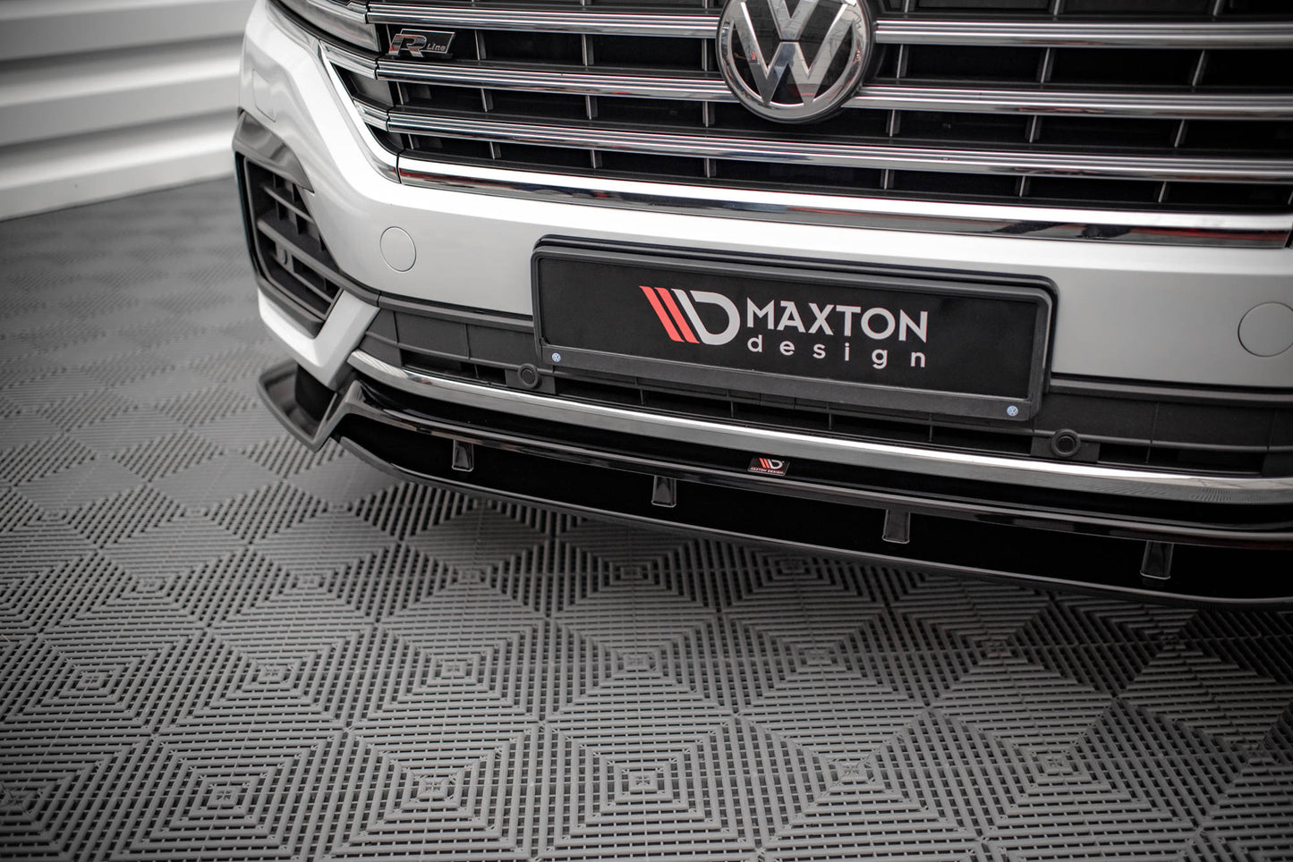 SPLITTER ANTERIORE ADATTO PER VOLKSWAGEN TOUAREG R-LINE MK3