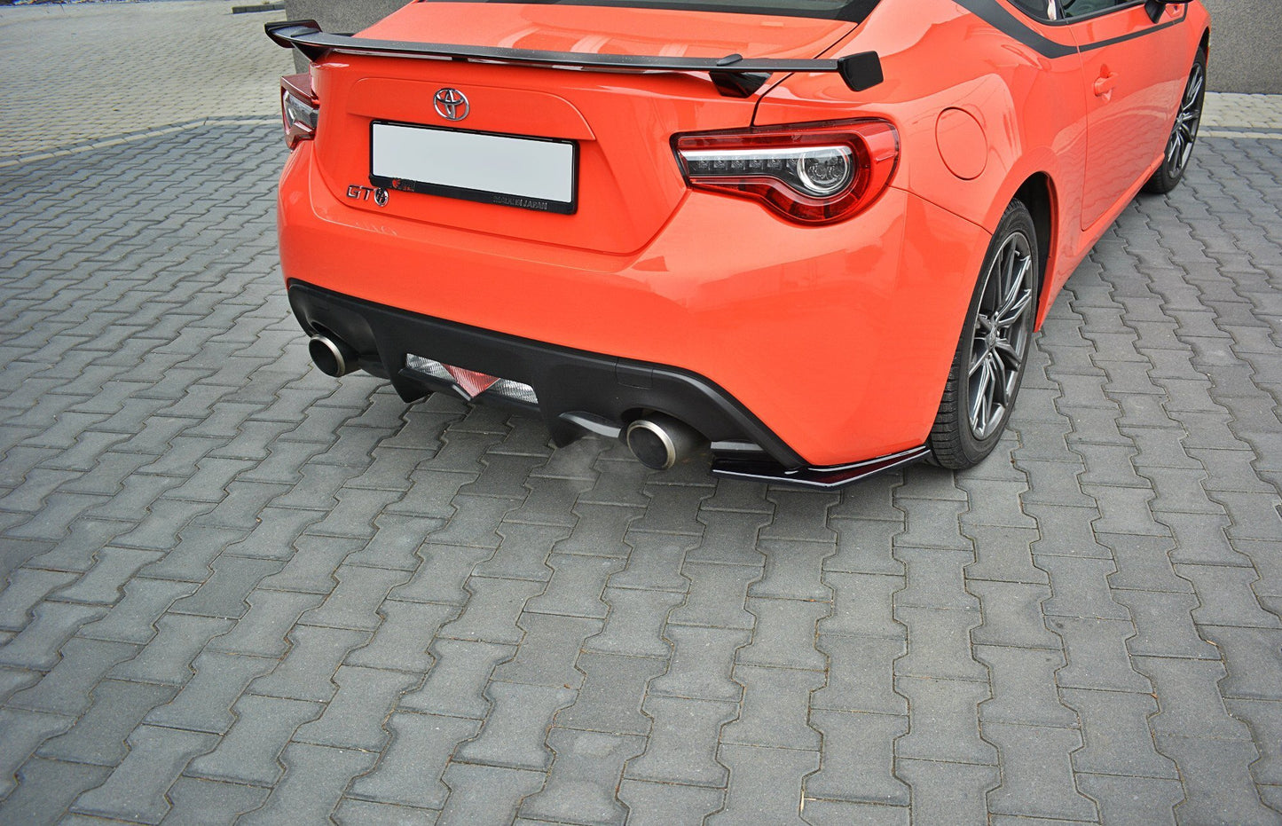 SPLITTER LATERALI POSTERIORI V.1 adatti per TOYOTA GT86 FACELIFT