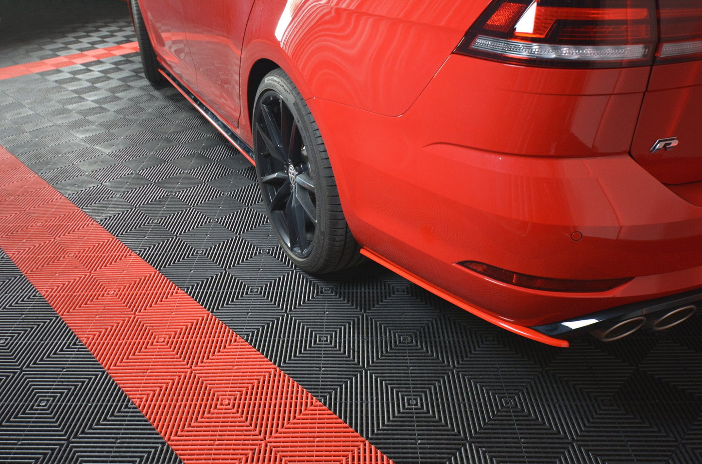 SPLITTER LATERALI POSTERIORI adatti per V.2 VW GOLF 7 R VARIANT FACELIFT 2017
