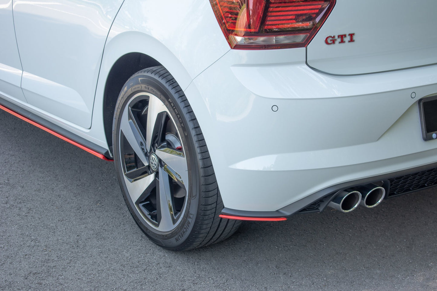 SPLITTER POSTERIORI ADATTI PER  VW POLO MK6 GTI