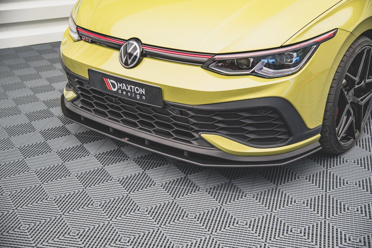 SPLITTER ANTERIORE RACING ADATTO PER VOLKSWAGEN GOLF 8 GTI CLUBSPORT 2020