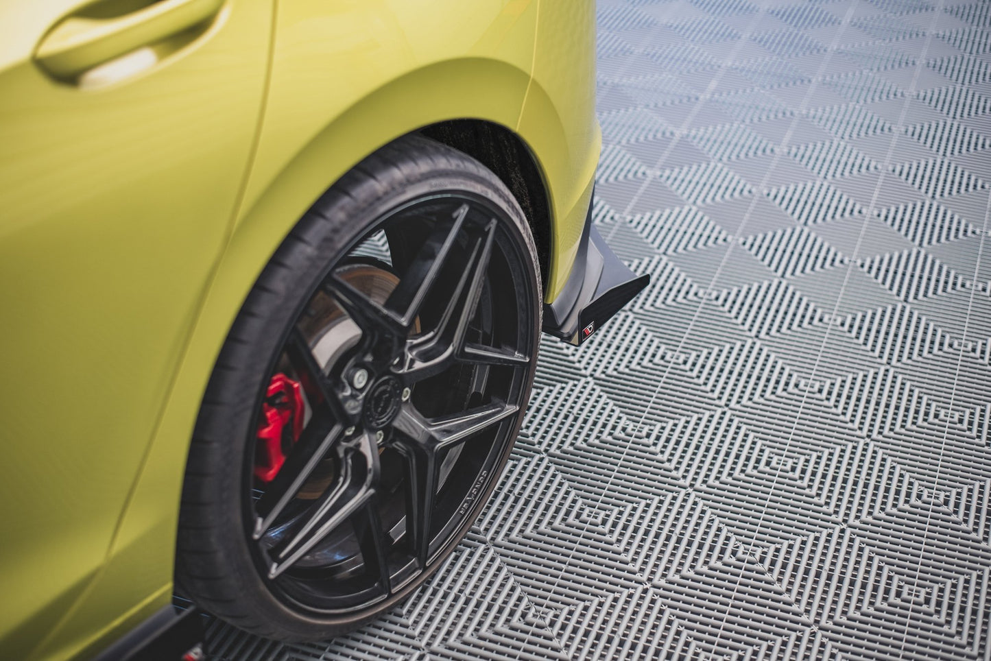 RACING DURABILITY FLAPS LATERALI POSTERIORI + SPLITTERS ADATTI PER VOLKSWAGEN GOLF 8 GTI CLUBSPORT 2020