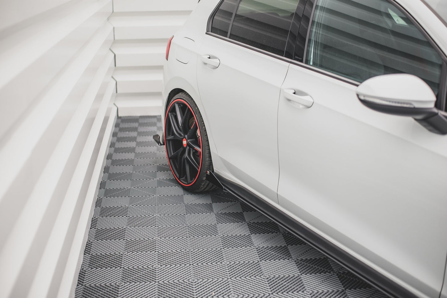 RACING DURABILITY MINIGONNE LATERALI + FLAP ADATTI PER VOLKSWAGEN GOLF 8 GTI / GTI CLUBSPORT / R-LINE 2020