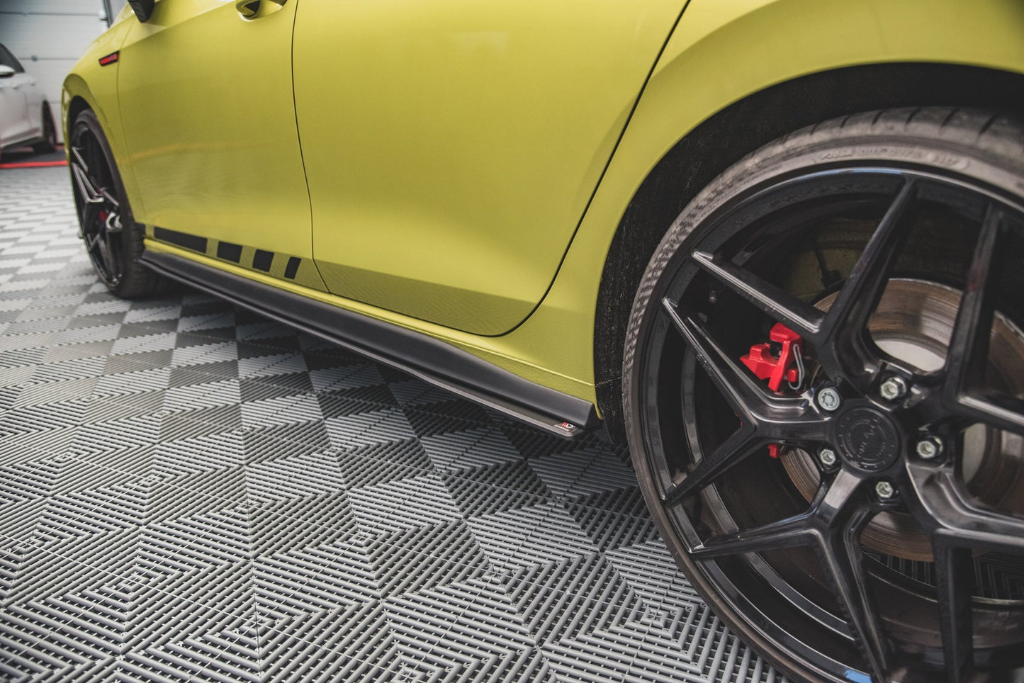 MINIGONNE LATERALI RACING DURABILITY ADATTE PER VOLKSWAGEN GOLF 8 GTI / GTI CLUBSPORT / R-LINE