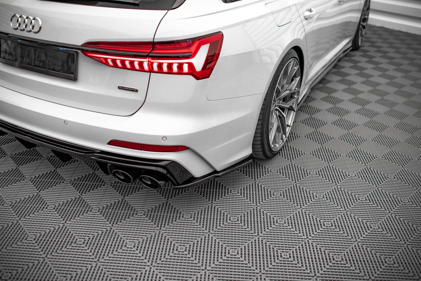 😍Rear Side Splitters Suitable For Audi A6 S-Line / S6 C8 / C8 Facelift😍