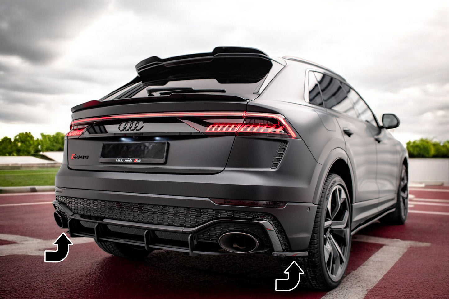 ⭐Splitter laterali posteriori adatto per Audi RSQ8 Mk1⭐