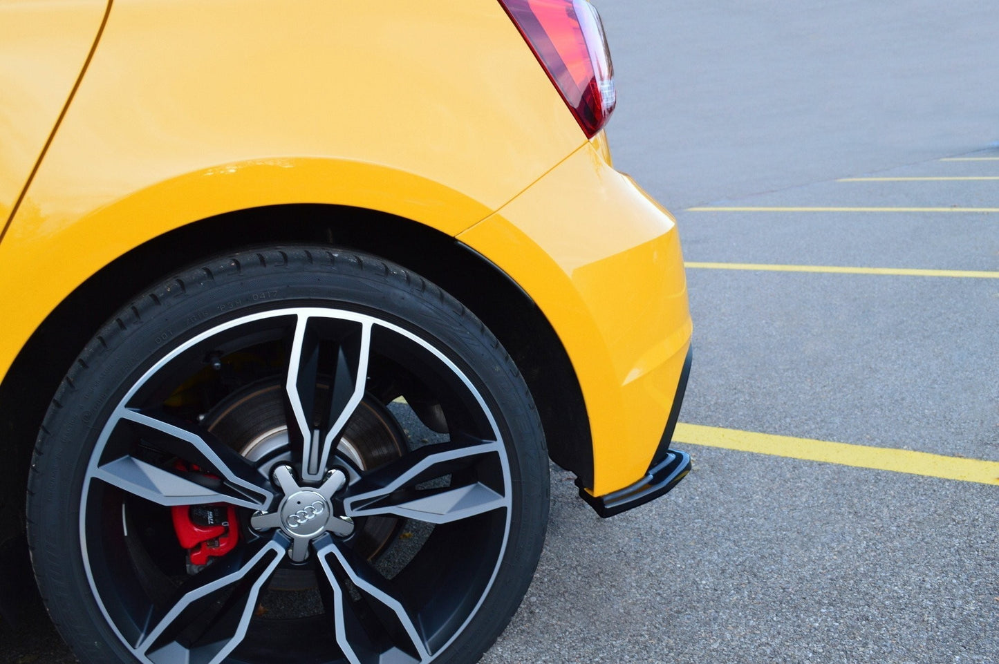 🔥Rear Side Splitters Suitable For Audi S1 ​​8X🔥