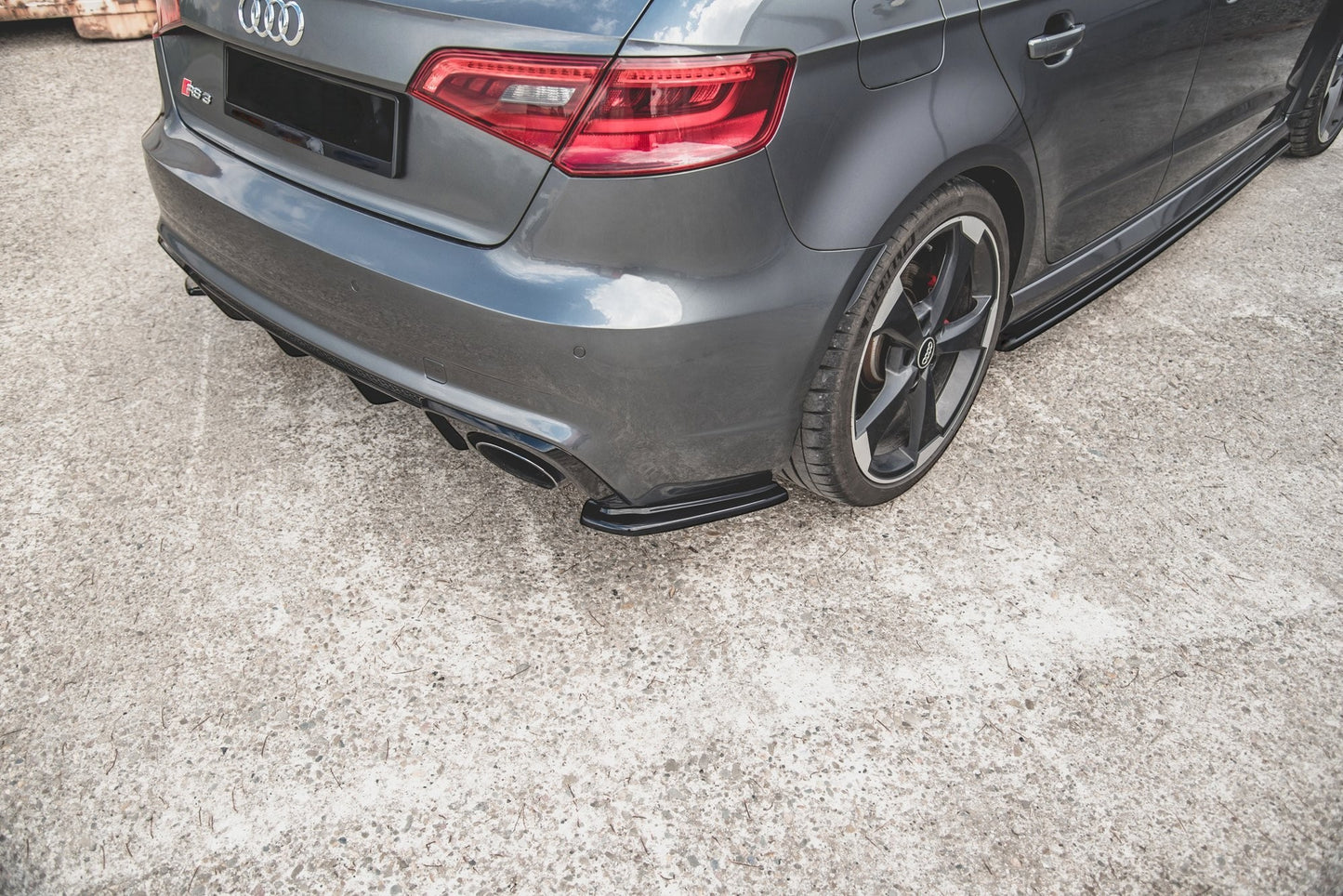 🔥Splitter Laterali Posteriori V.1 Adatto Per Audi RS3 8V Sportback🔥