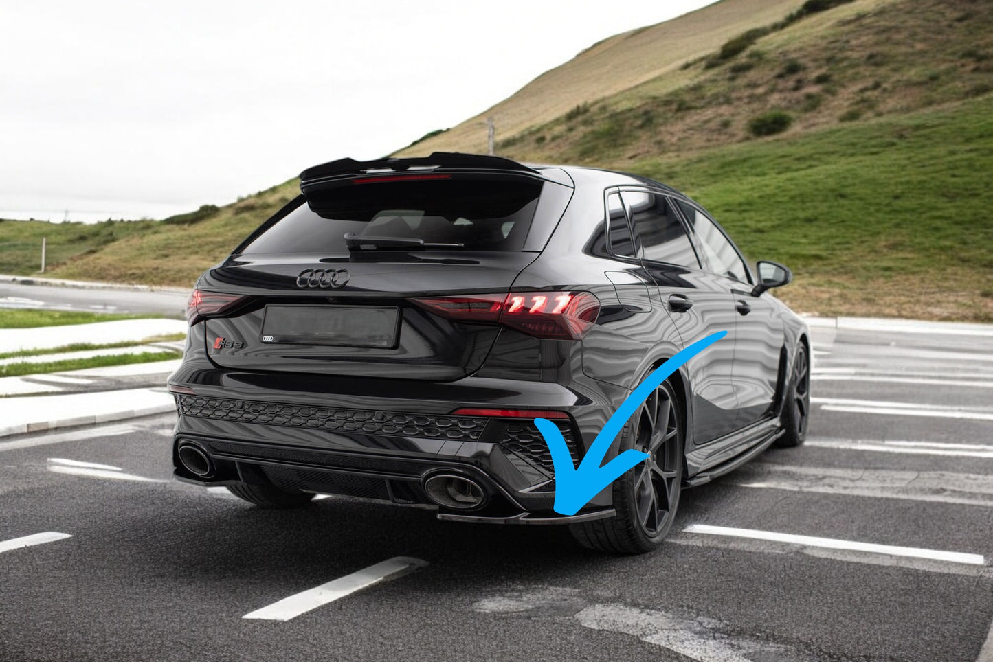 😍Splitter laterali posteriori V.1 Adatto Per Audi RS3 Sportback 8Y😍