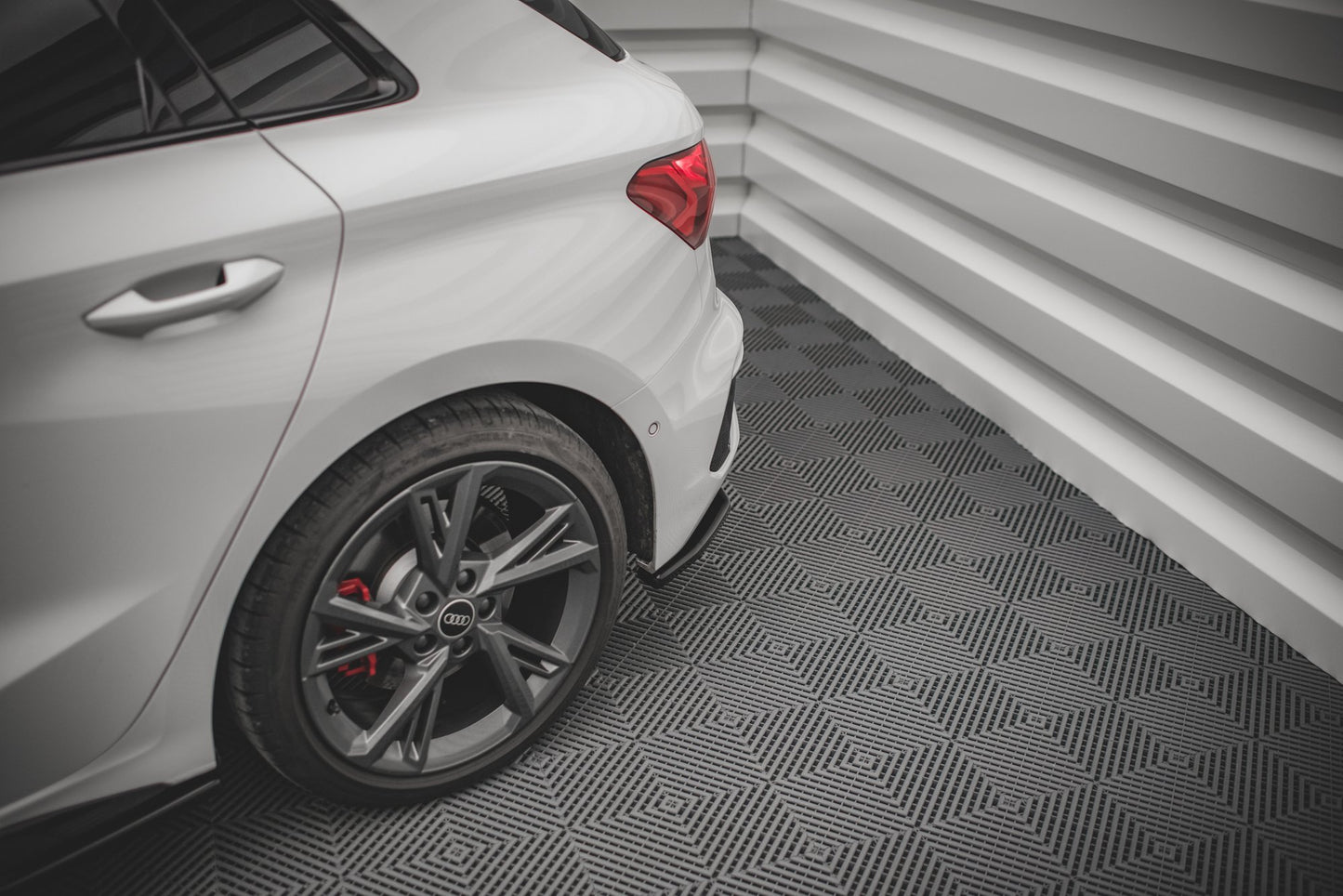 REAR SIDE SPLITTERS V.1 AUDI S3 SPORTBACK 8Y PRODUCT CODE: AU-A3-8Y-SLINE-RSD1G