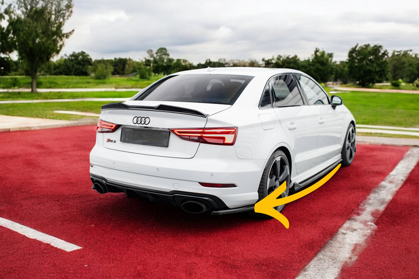 🌺Splitter laterali posteriori V.2 Adatto Per Audi RS3 Sedan 8V Facelift🌺