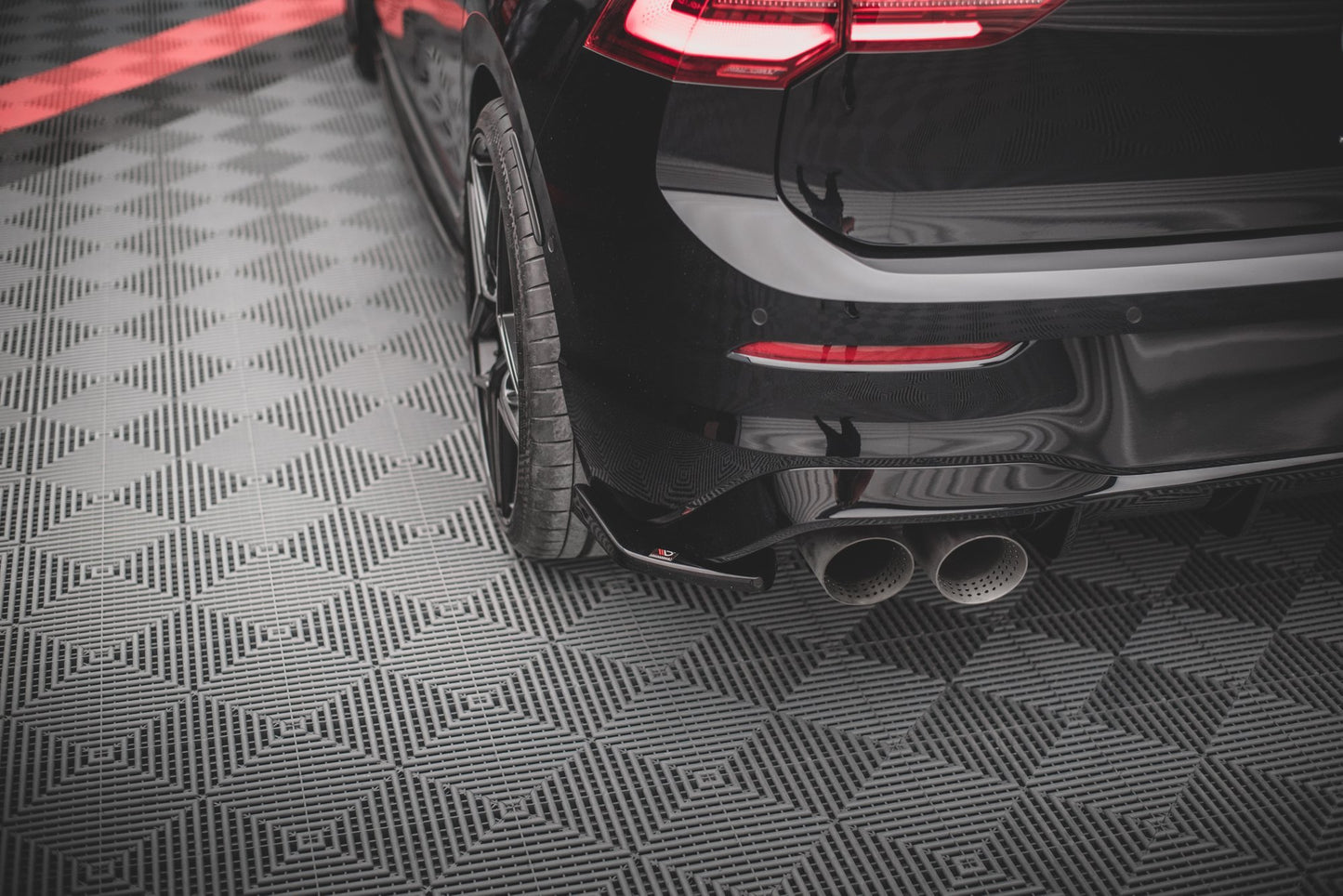 SPLITTER LATERALI POSTERIORI ADATTI PER V.2 PER VOLKSWAGEN GOLF R MK8 2020