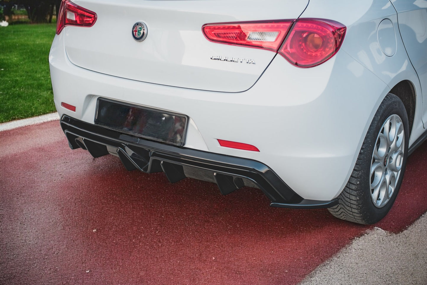 🔥Splitter Laterali Posteriori V.3 Alfa Romeo Giulietta Facelift🔥