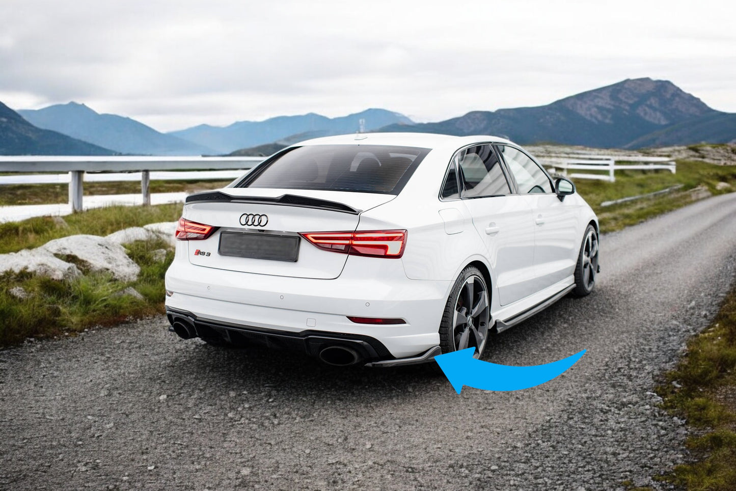 🌺Splitter laterali posteriori V.3 Adatto Per Audi RS3 Sedan 8V Facelift🌺
