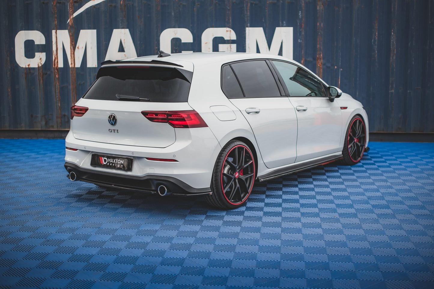 SPLITTER LATERALI POSTERIORI adatti per VOLKSWAGEN GOLF 8 GTI 2020