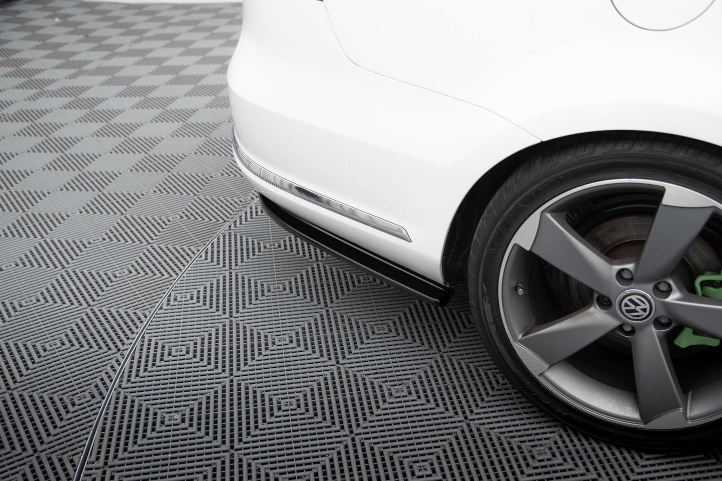 REAR SIDE SPLITTER VOLKSWAGEN PASSAT VARIANT B7 