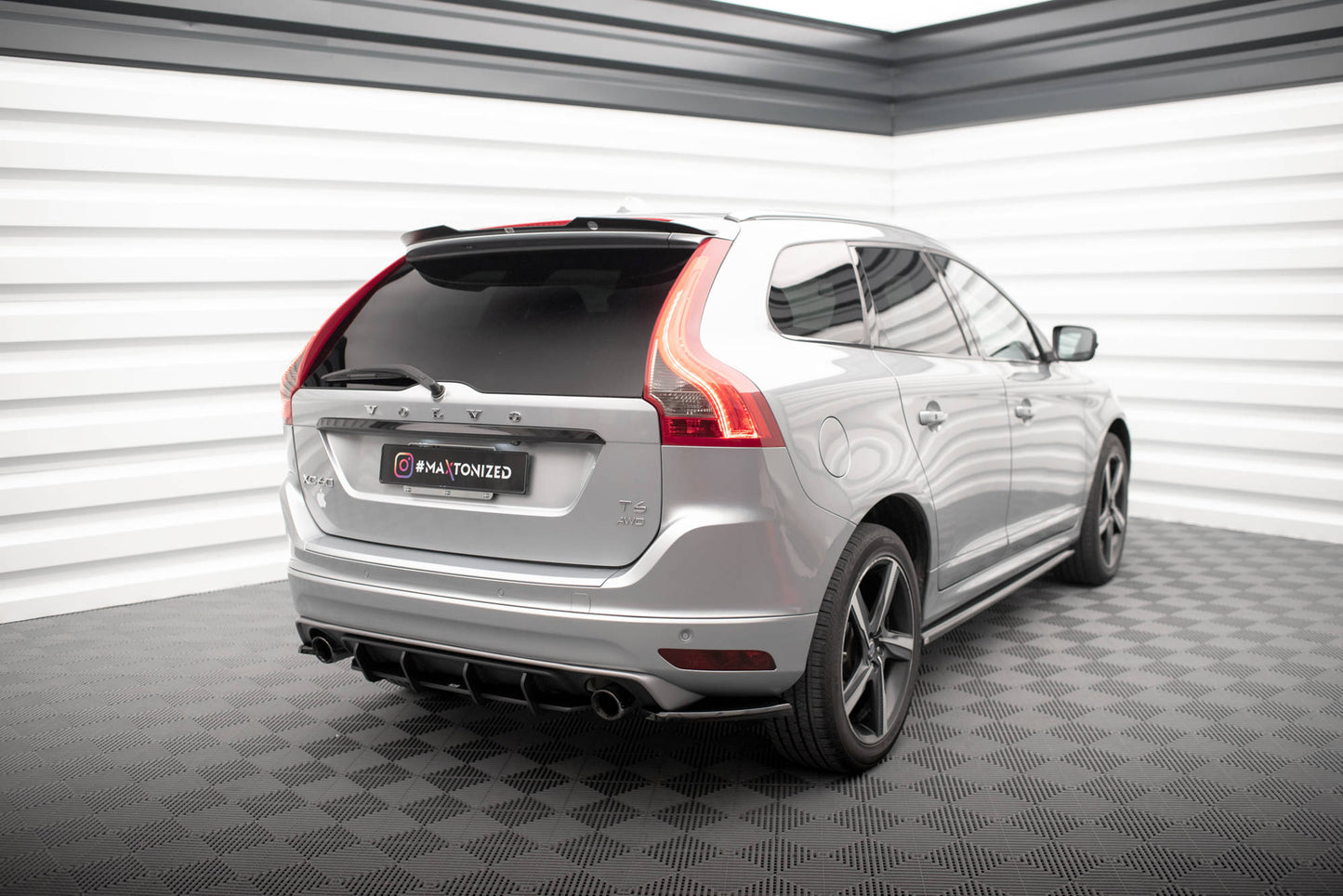 SPLITTER LATERALI POSTERIORI adatto per VOLVO XC60 R-DESIGN MK1 FACELIFT 2013-2017